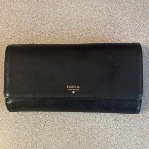 Fossil Black Leather Women's Clutch Wallet